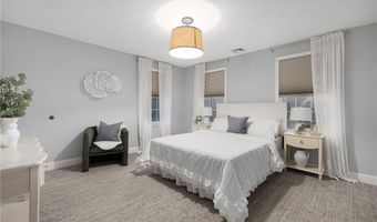 5 Morgan Ct, Lincoln, RI 02865