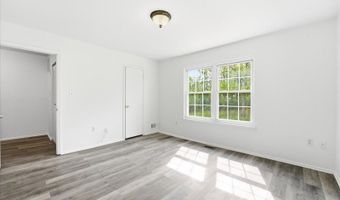 293 Gettysburg Way, Bayonne, NJ 07035