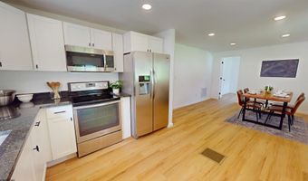 608 COLLEGE St, Barrackville, WV 26559