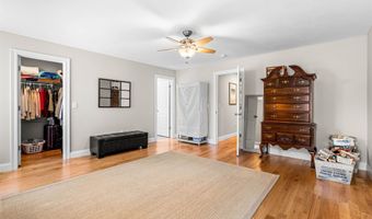 39 Pineview Dr, Candia, NH 03034