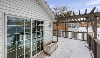 19 Pleasant Ave, Amsterdam, NY 12010