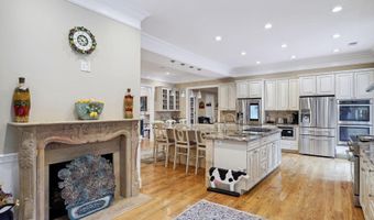 10813 LOCKLAND Rd, Potomac, MD 20854