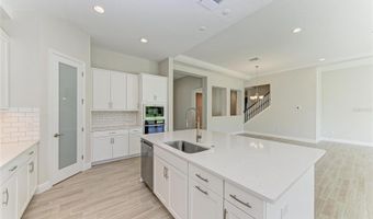 6139 GOLDEN BEACH Dr, Apollo Beach, FL 33572