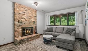 13927 Herald Ct, Apple Valley, MN 55124
