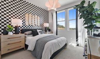 748 Edward Scholle Dr, Camarillo, CA 93010