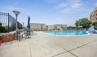 3650 S GLEBE Rd 451, Arlington, VA 22202