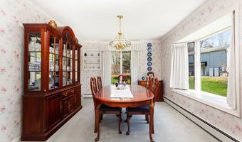 13 Elmar Dr, Danbury, CT 06811