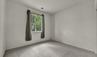 1221 Shadow Ln, Fernley, NV 89408