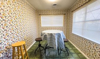 565 S California Ave, Atoka, OK 74525