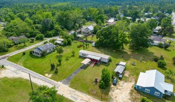 1749 Carolina St, Alford, FL 32420