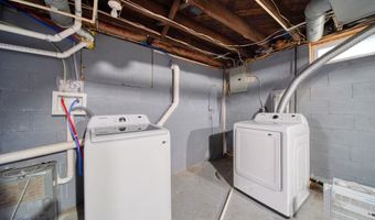 121 Dallas St, Adrian, MI 49221