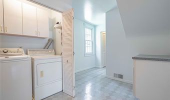 4165 E Texas Rd, Allentown, PA 18103