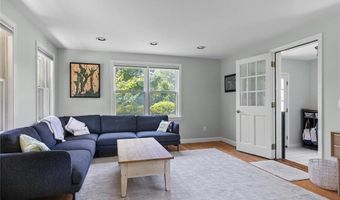 30 Battery Ln, Jamestown, RI 02835