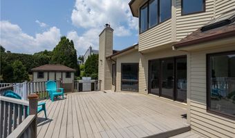 9 Katelan Ct, Cranston, RI 02921