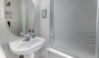 41863 CINNABAR Sq, Aldie, VA 20105