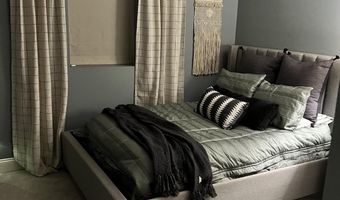 200 S 3RD St, Beresford, SD 57004