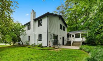 8906 TRANSUE Dr, Bethesda, MD 20817