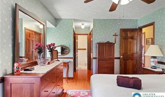 141 Embill Dr, Tobyhanna, PA 18610