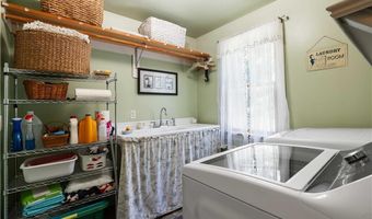 30 Loring Rd, Bristol, RI 02809