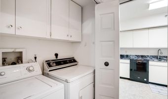 1016 S WAYNE St 406, Arlington, VA 22204