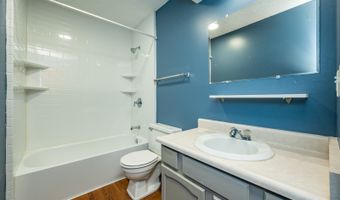1103 4th St NW, Altoona, IA 50009