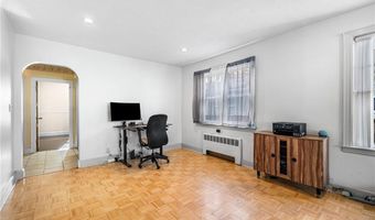 11 Lyman Ave, North Providence, RI 02911