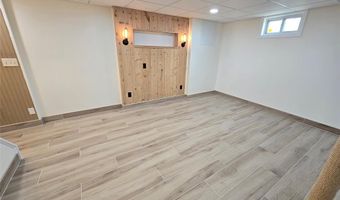 211 New Jersey Ave, Bergenfield, NJ 07621