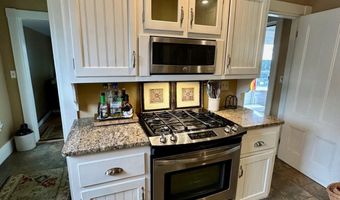 23 Holland St, Bangor, ME 04401