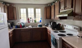 905 County St, Bennington, VT 05201