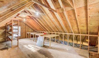 16 Kilroy Rd, Andover, NJ 07860