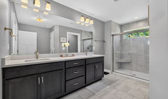 5816 Allerton Dr, Ames, IA 50014