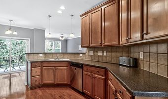 107 Haybarn Ct, Apex, NC 27502
