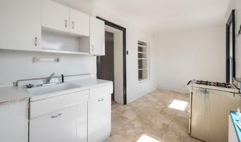 128 Hamilton St, Albany, NY 12207