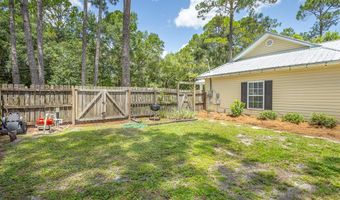337 21st Ave, Apalachicola, FL 32320