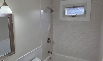 104 Yacht St, Bridgeport, CT 06605