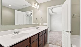 133 Star Ct, Aberdeen, NC 28315