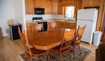 1380 Landing Rd, Baxley, GA 31513