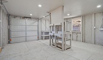 3240 Happy Meadows Dr, Alvarado, TX 76009