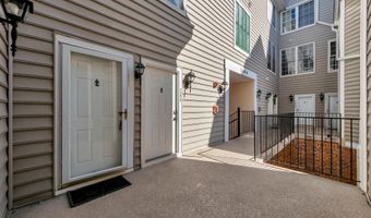 2004 PEGGY STEWART Way 204, Annapolis, MD 21401