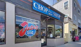 306 Broadway Ave 306-310, Newport, RI 02840