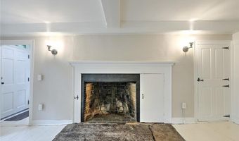 1147 Great Rd, Lincoln, RI 02865