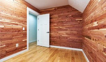 247 Glen Hill Dr, North Kingstown, RI 02874