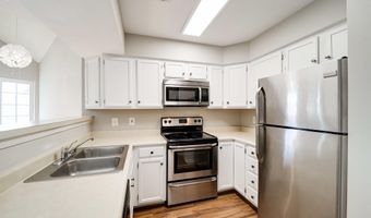 7012 IRWELL Ln 14E, Alexandria, VA 22315