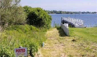 43 Flintstone Rd, Narragansett, RI 02882