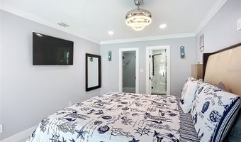 6531 SANTIAGO Ct, Apollo Beach, FL 33572