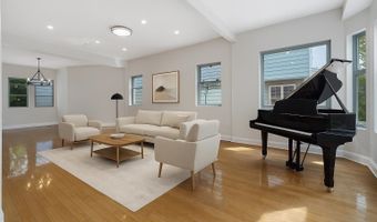 51 W 48TH St, Bayonne, NJ 07202