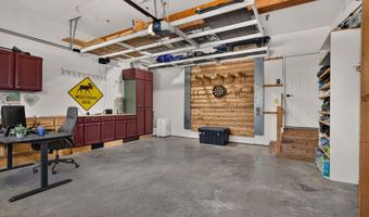 188 HAWTHORNE Dr, Alpine, WY 83128