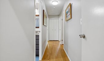 8308 LILLY STONE Dr, Bethesda, MD 20817