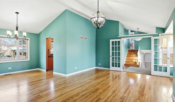 818 RUMPLE Ln, Addison, IL 60101