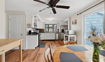 37 Fleetwood Ave, Bethel, CT 06801